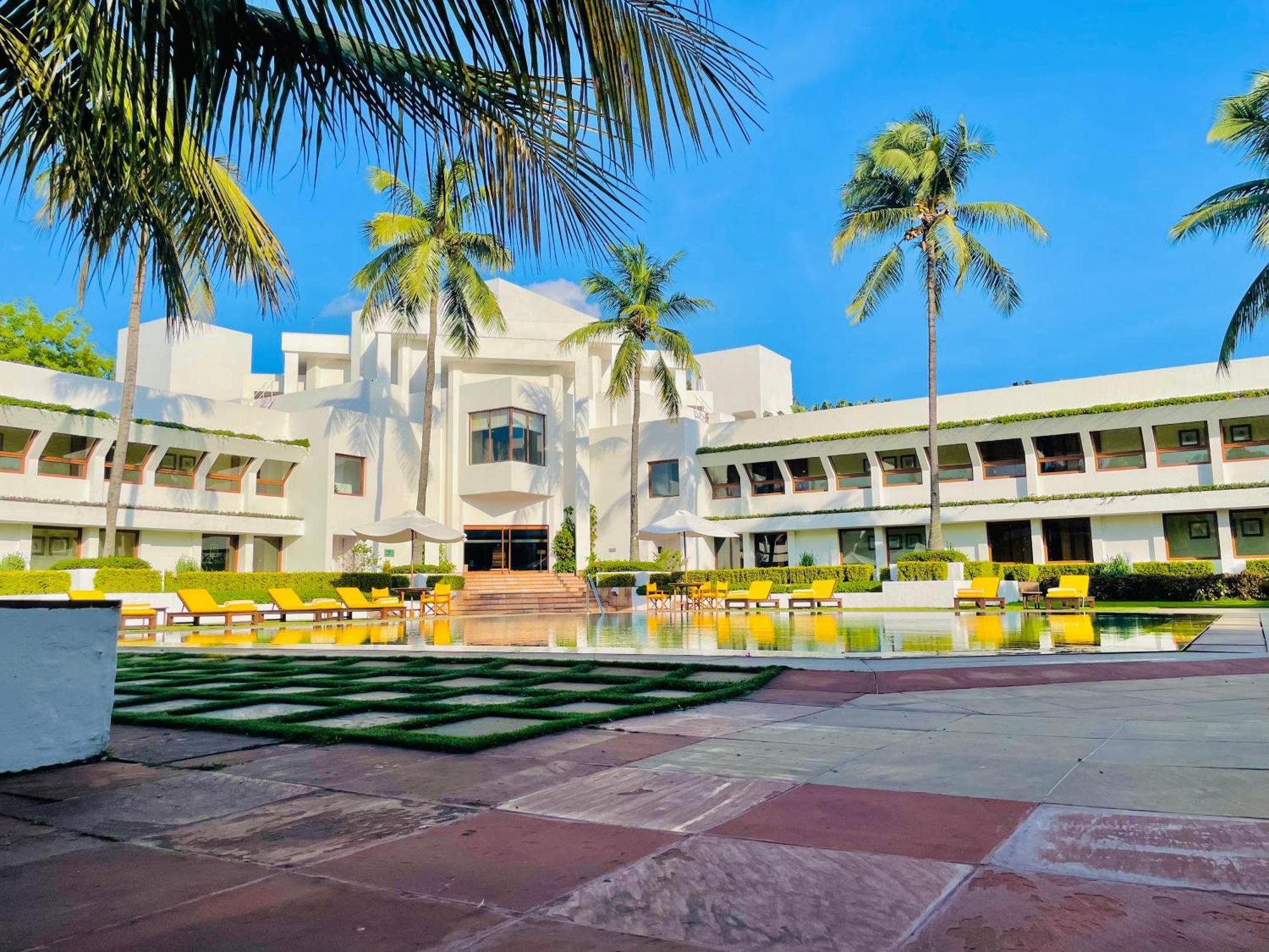 Trident Bhubaneswar Hotel Buitenkant foto