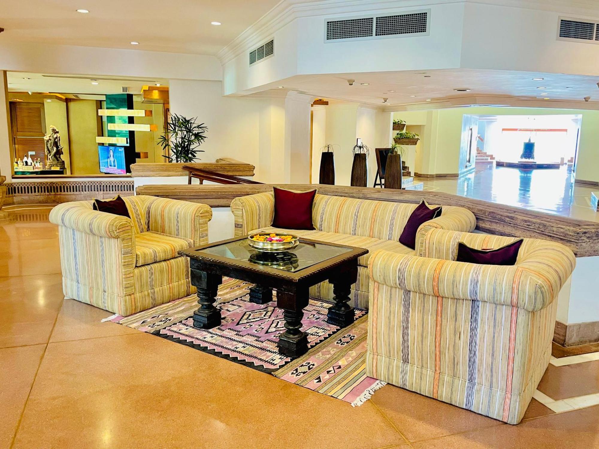 Trident Bhubaneswar Hotel Buitenkant foto