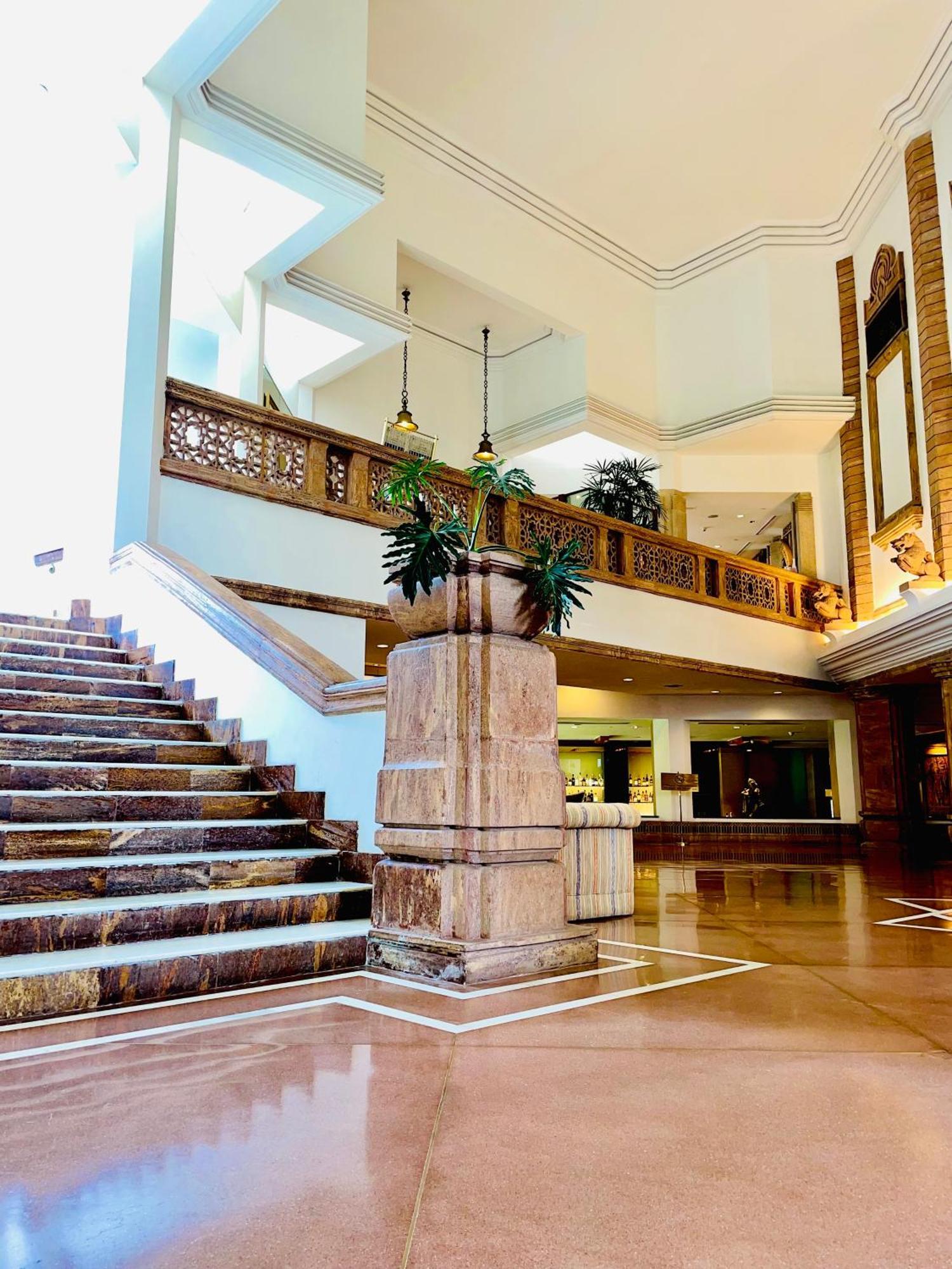 Trident Bhubaneswar Hotel Buitenkant foto